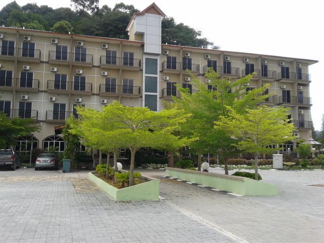 Yeob Bay Hotel & Resort Lumut Exterior photo