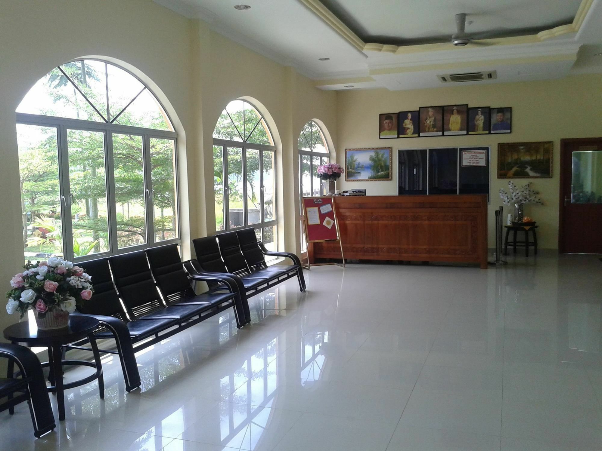 Yeob Bay Hotel & Resort Lumut Exterior photo